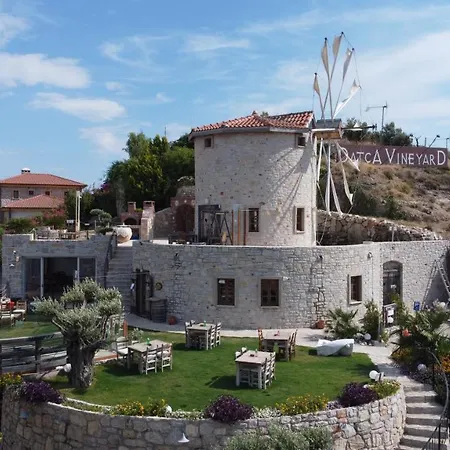 Vineyard - Over 14 Years Old Only ベッド・アンド・ブレックファスト 4*