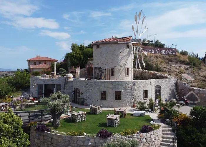 Vineyard - Over 14 Years Old Only فندق مبيت وإفطار 4*