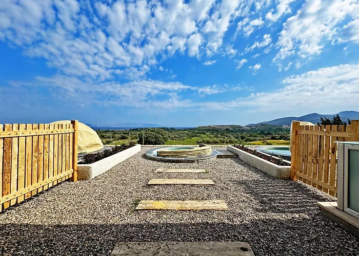 Bed and Breakfast Vineyard - Over 14 Years Old Only 4*